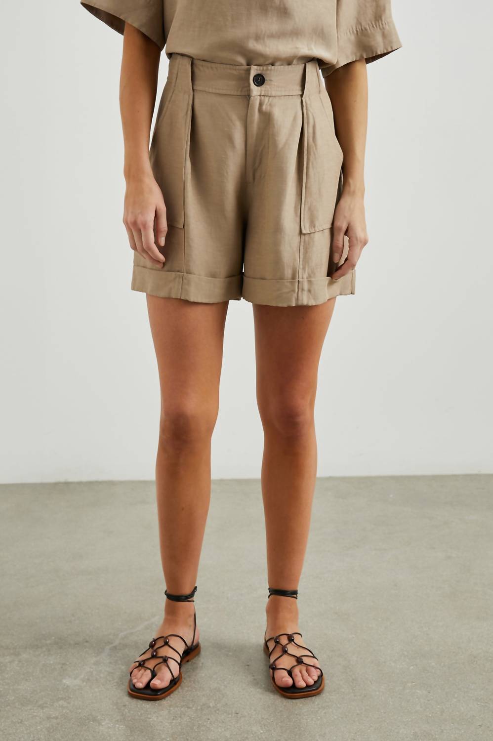Rails - Maryam Short