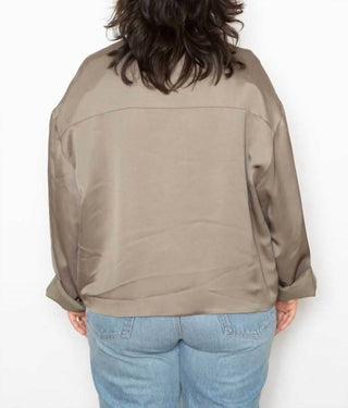 6397 - Zip Up Liquid Jacket