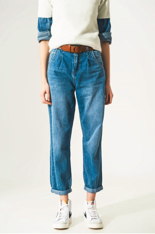 Q2 - Dare to Wear Darts at the Waist Straight Leg Jeans