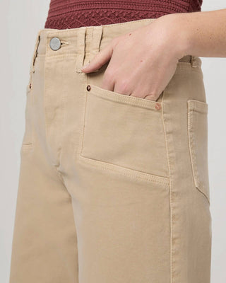 Paige - Anessa With Set In Pockets And Raw Hem Jean