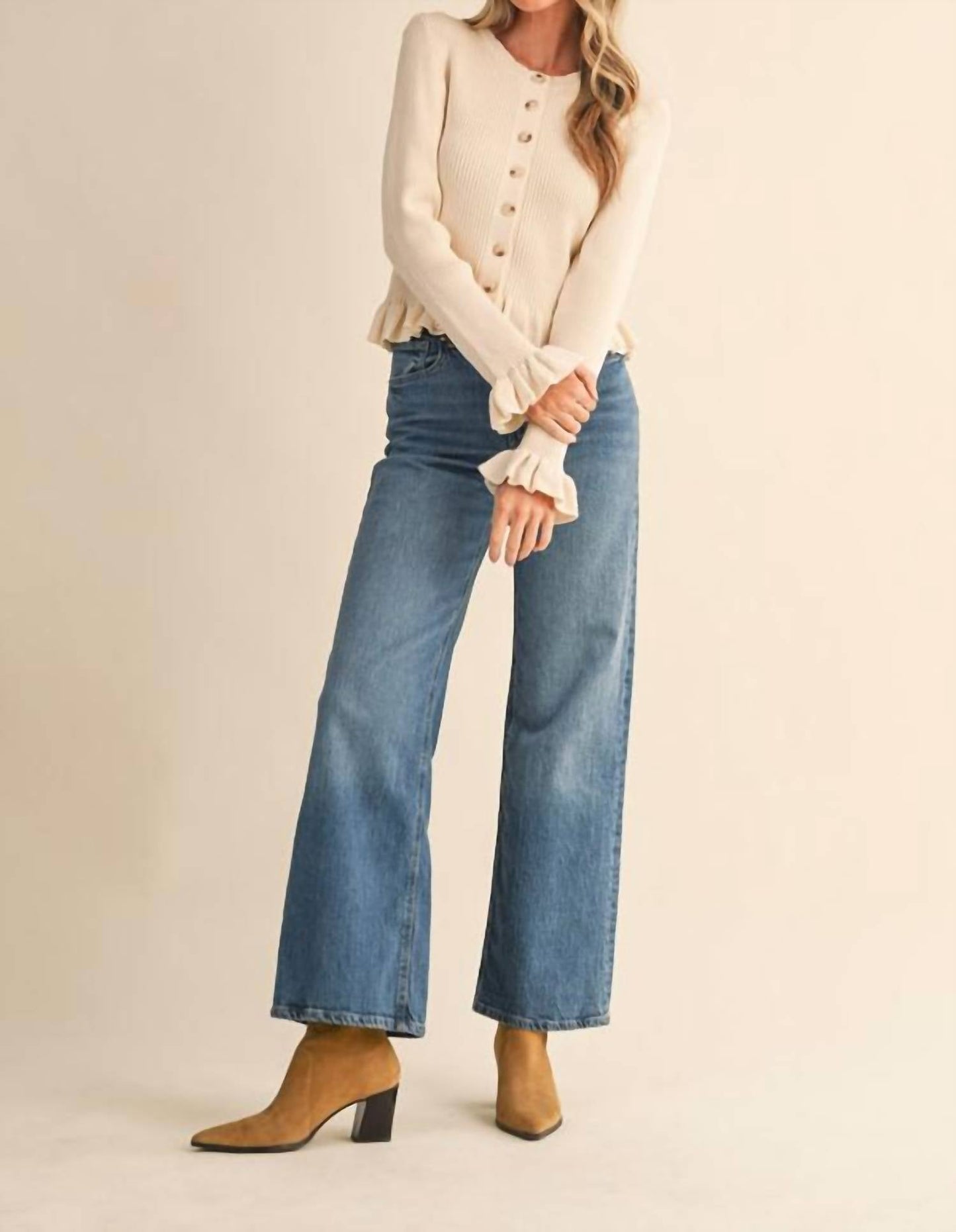 &Merci - Ruffle Hem Ribbed Knit Cardigan