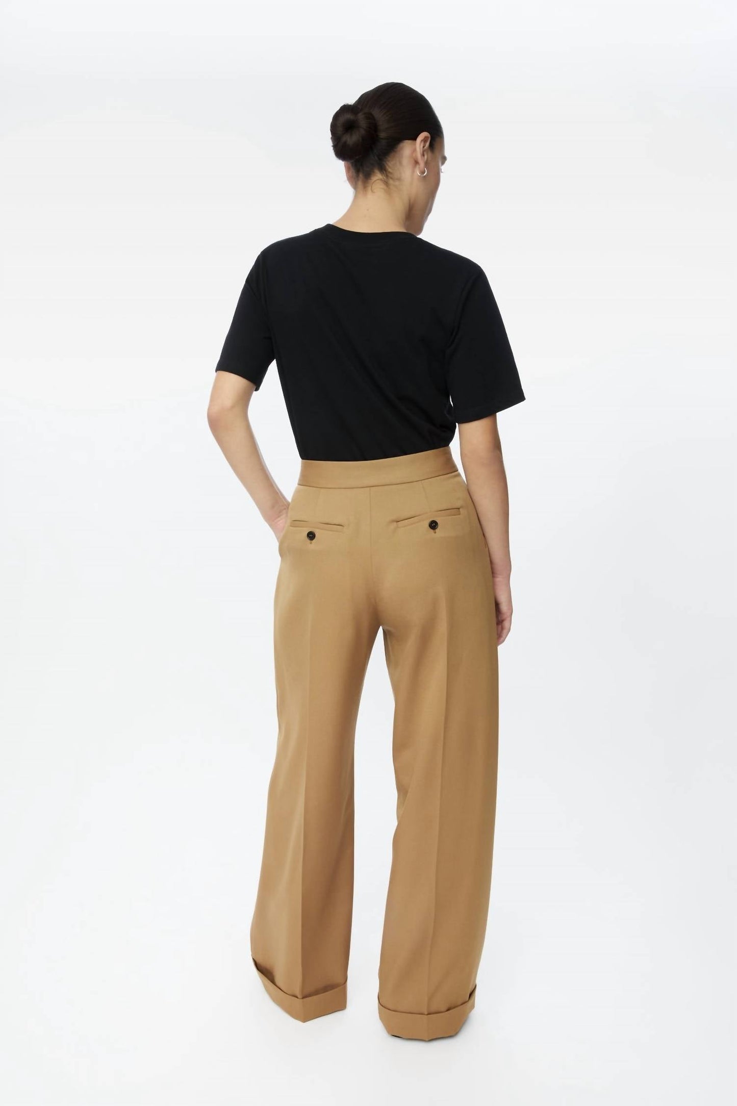 Dāl The Label - Pleated Wide Leg Pants