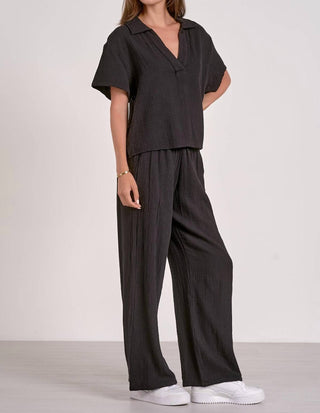 Elan - Short Sleeve V-neck Gauze Top