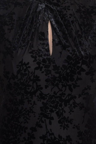 Adrianna Papell - Cap Flare Sleeves Velvet Short Dress