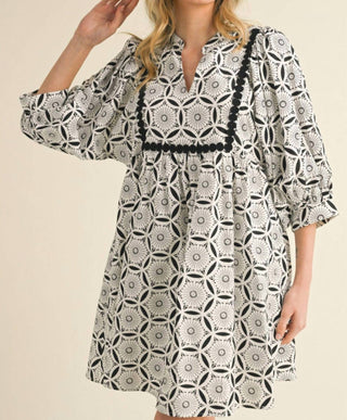 Jodifl - Floral Sketch Geometric Print Dress