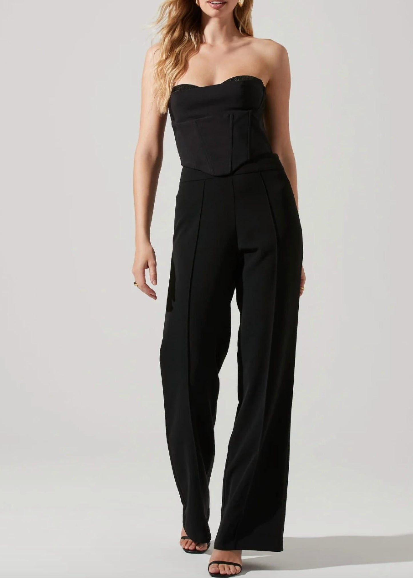 Astr - Shanna Strapless Top