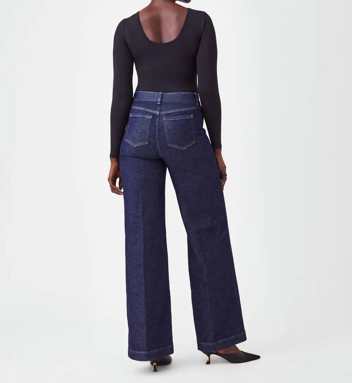 Spanx - Suit Yourself Long Sleeve Scoop Neck Bodysuit