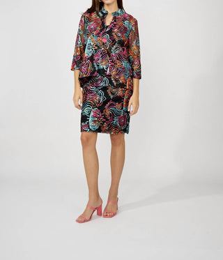 Frank Lyman - Floral Embroidered Hip-length Jacket