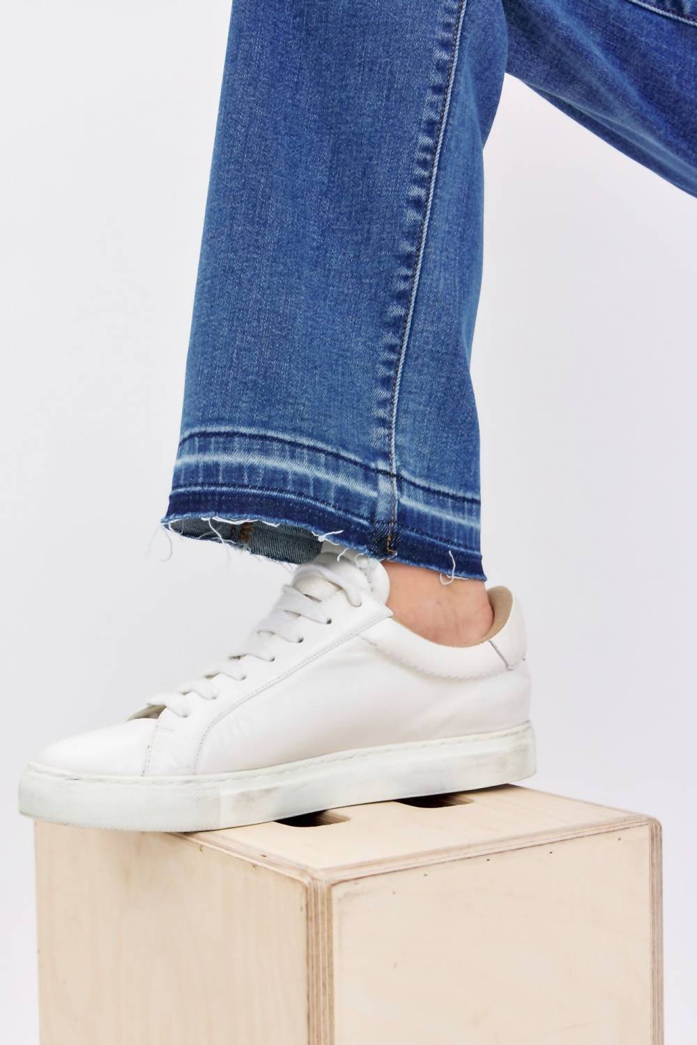 Judy Blue - Mid Rise Dad Jean With Release Hem