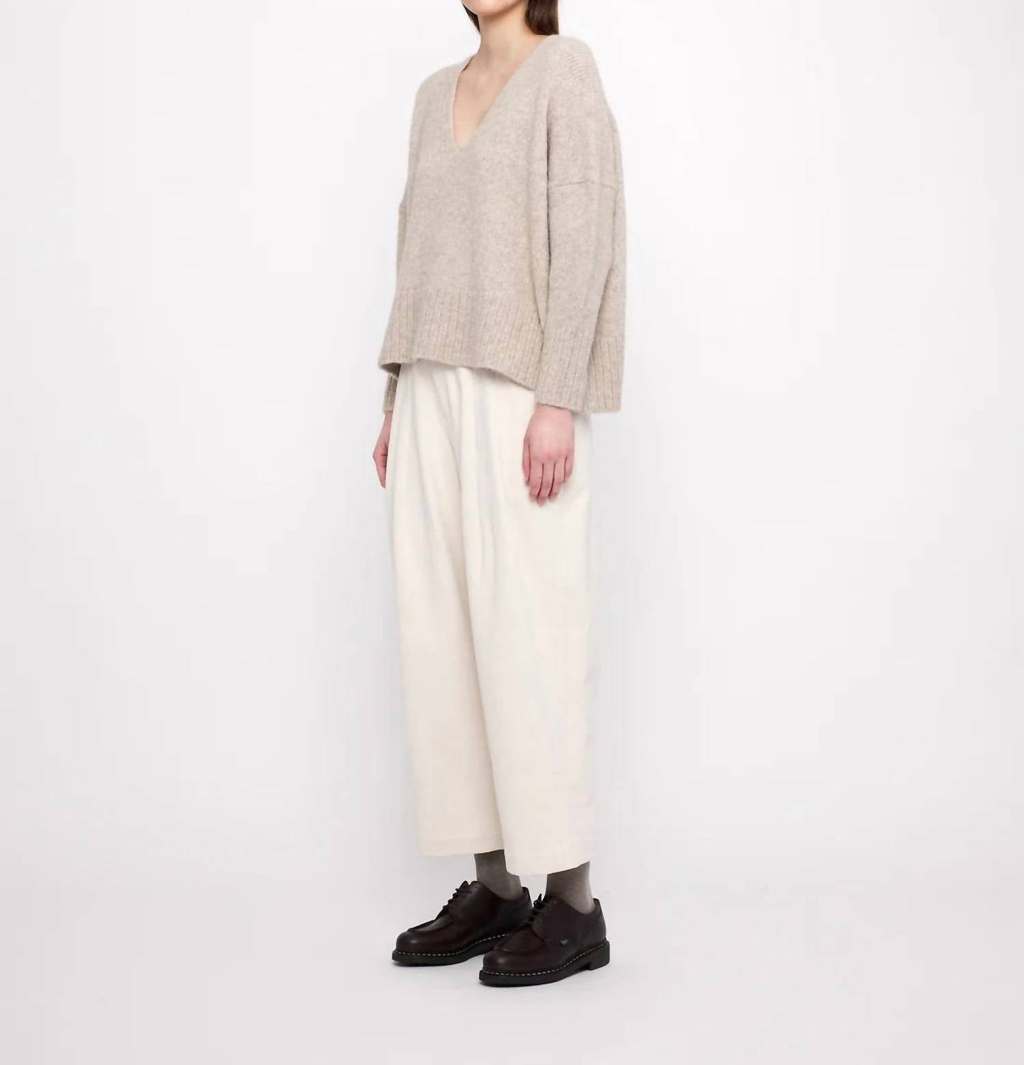 7115 By Szeki - Chunky V-neck Sweater