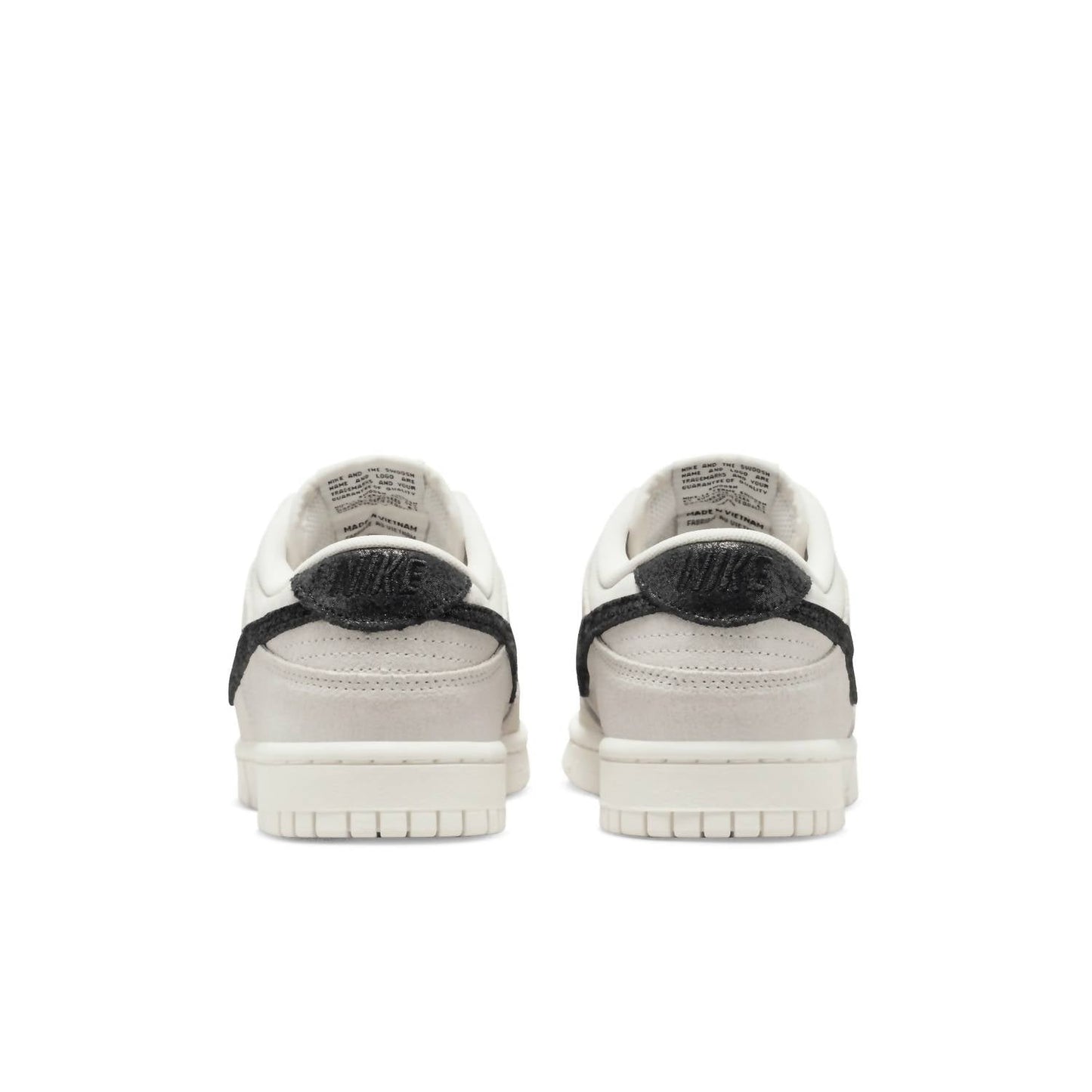 Nike - Women's Dunk Low Se Sneakers