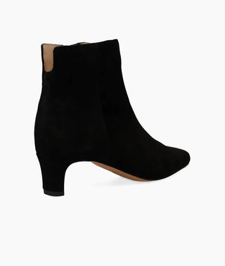 Pelle Moda - Women's Galia Suede Booties