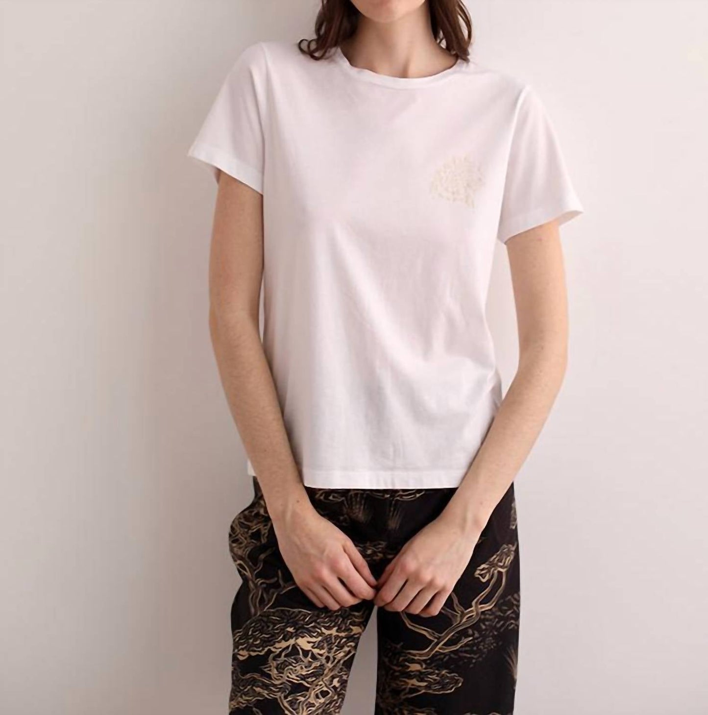 Las Sureñas - Cheetah Round Neck Tee