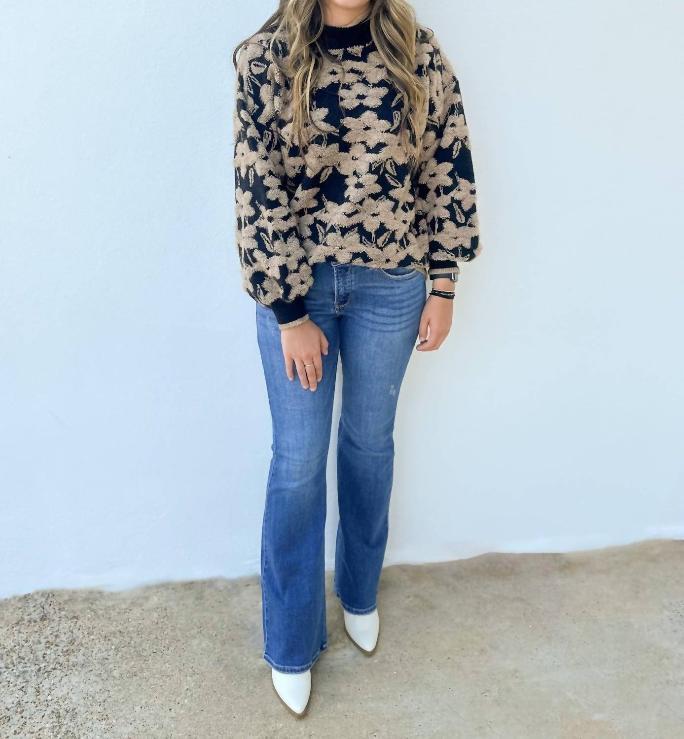 Entro - One Of Your Girls Floral Sweater