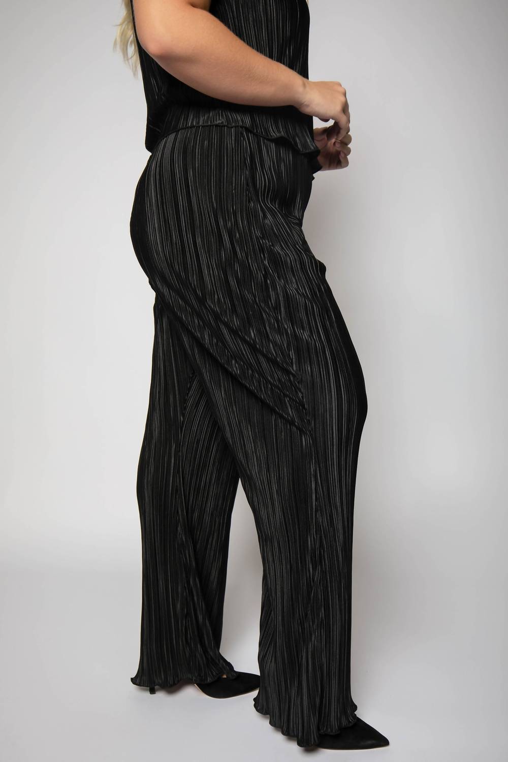 Good American - Always Fits Plissé Pants