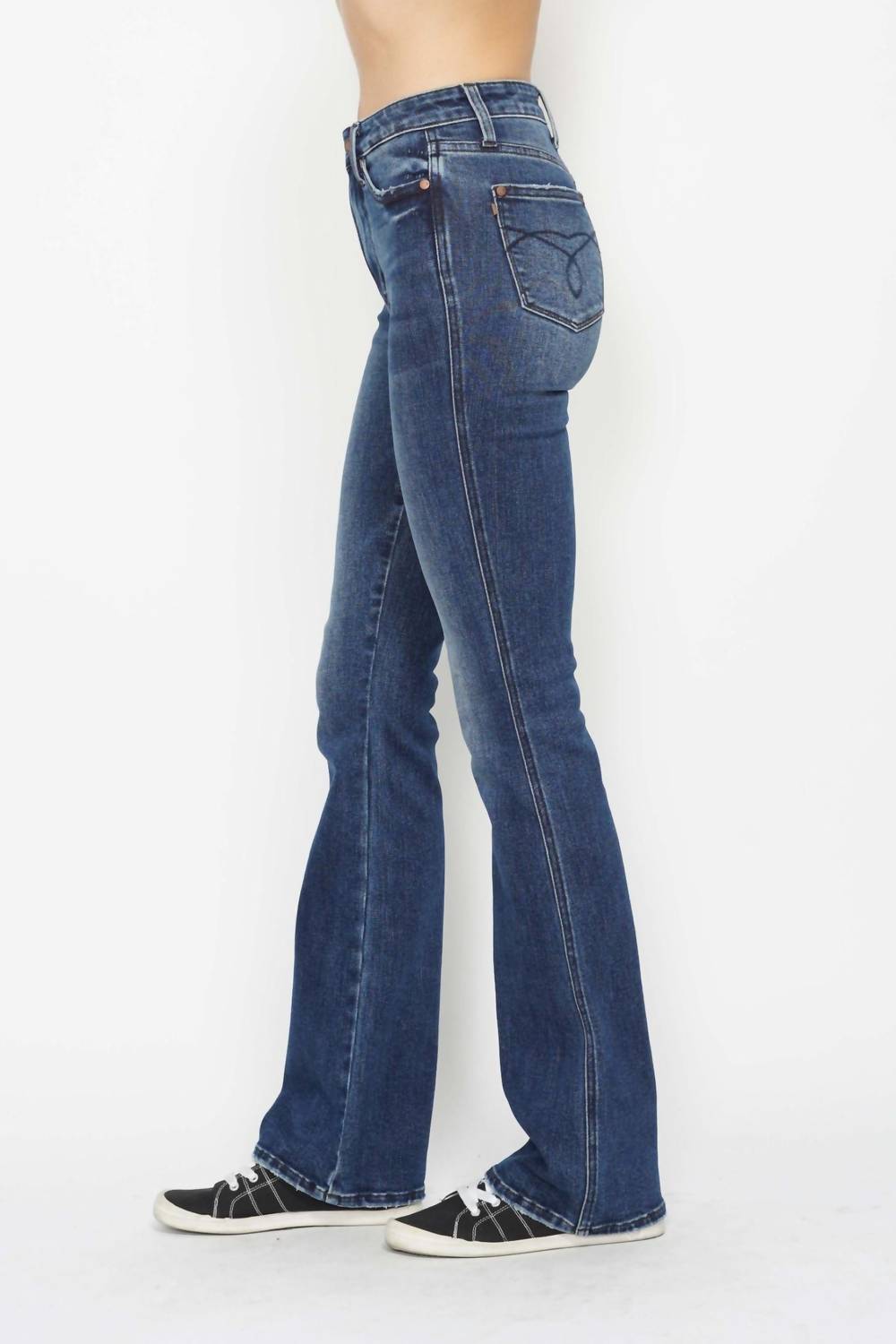 Judy Blue - Highwaist Tummy Control Embroidered Back Pocket Bootcut Jeans