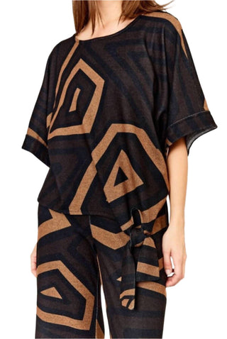 Frank Lyman - Flowy Elbow Crewneck Top