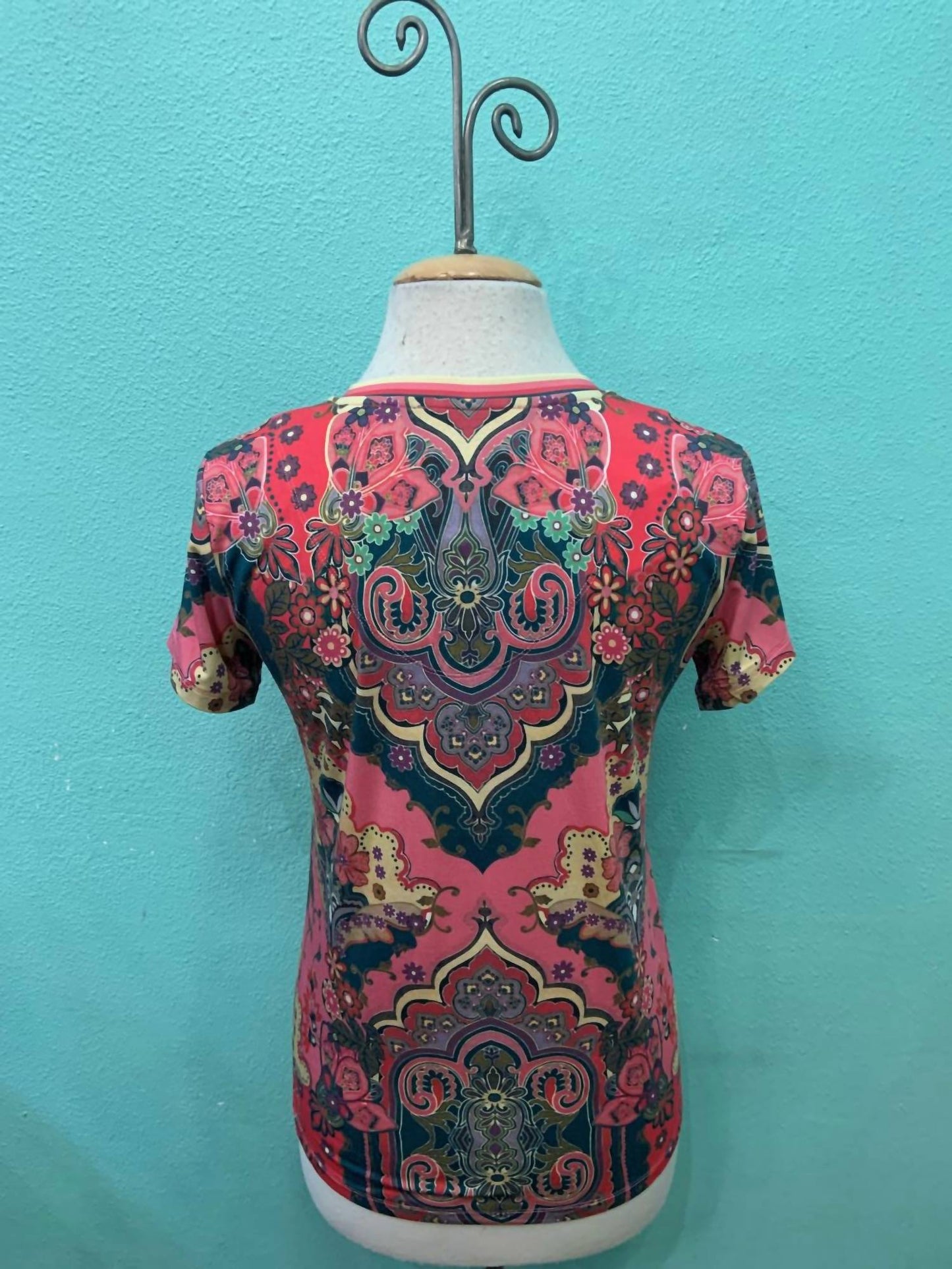 Johnny Was - Janie Favorite Short Sleeve V-Neck Tee