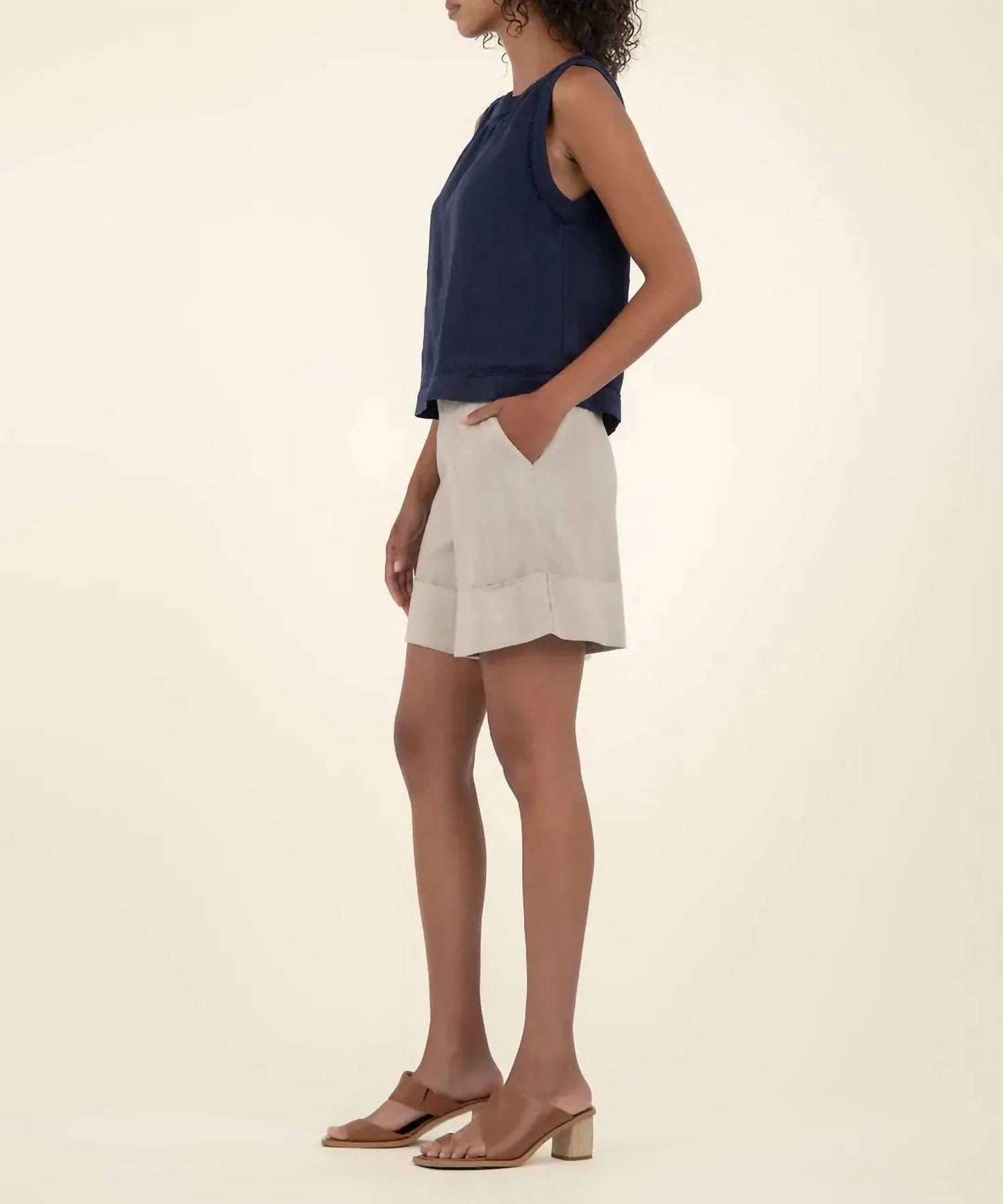 Kut From The Kloth - Joanne Sleeveless Crop Top