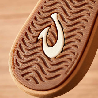 Olukai - Women's Kāpehe Luana Leather Beach Sandals