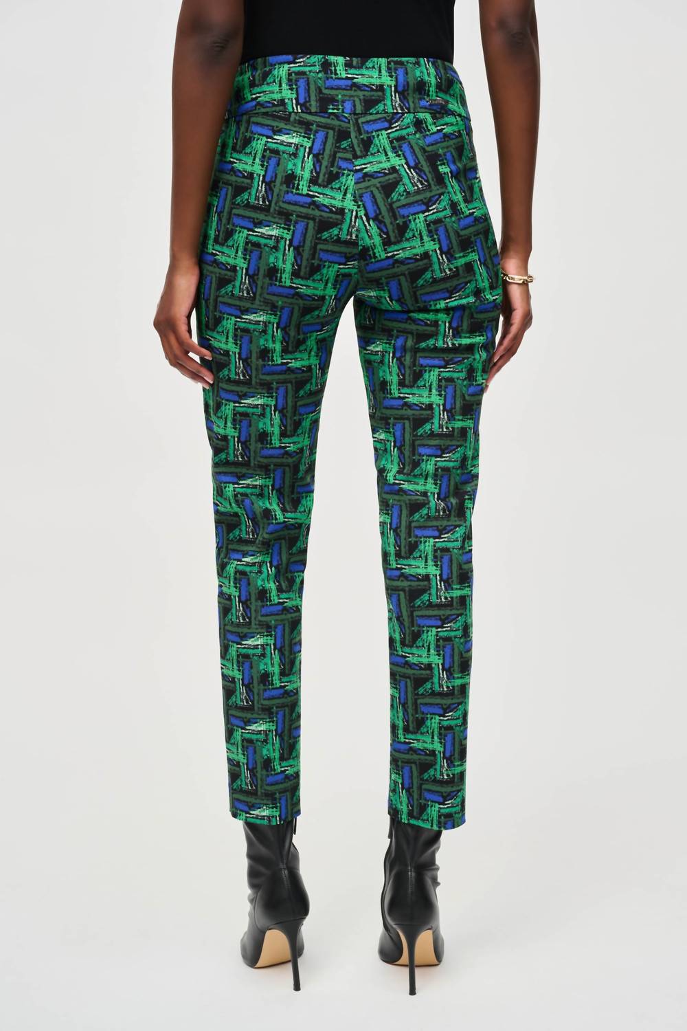 Joseph Ribkoff - Abstract Print Slim Cropped Pant