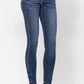 Judy Blue - Mid Rise With Handsand Skinny Jeans