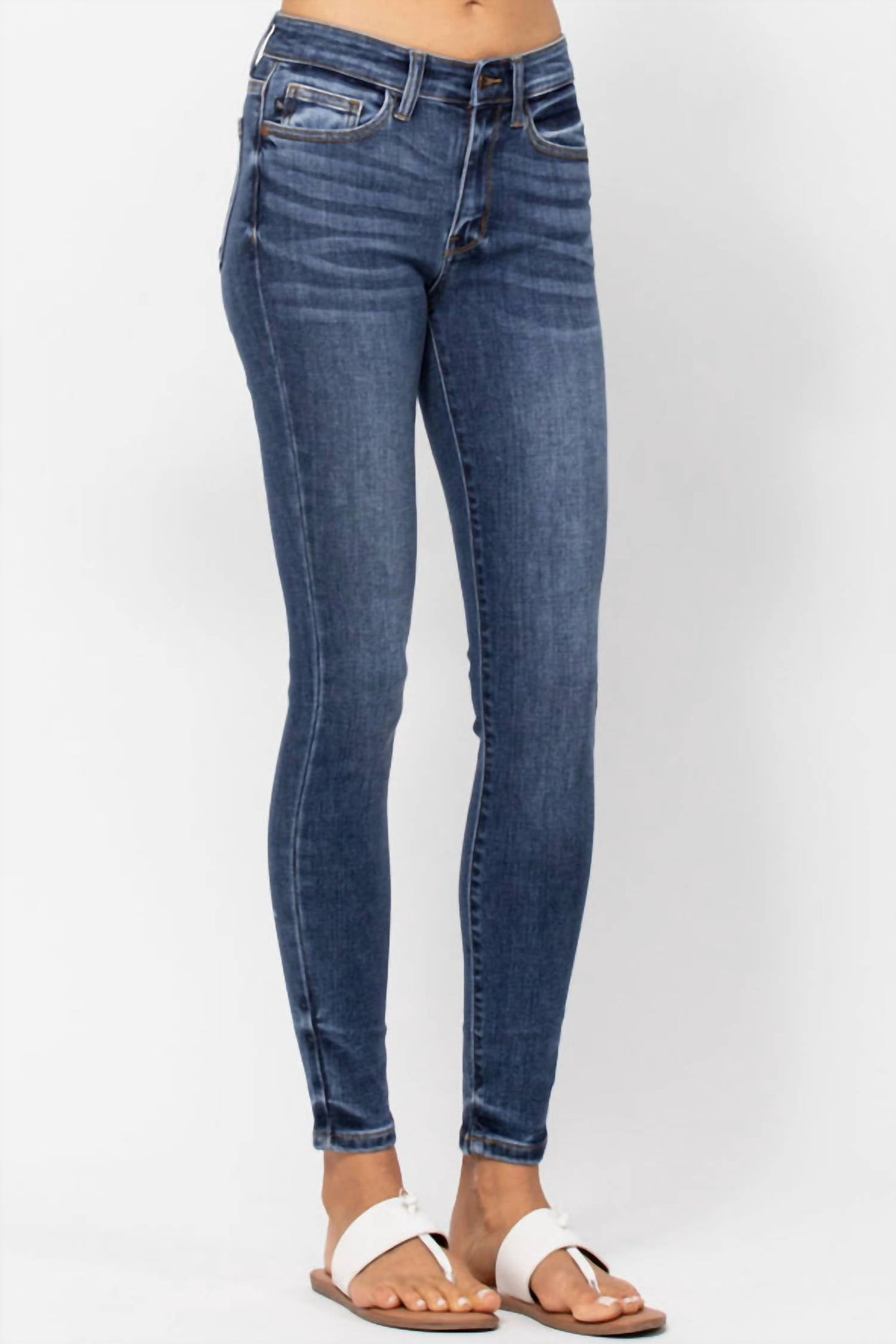 Judy Blue - Mid Rise With Handsand Skinny Jeans
