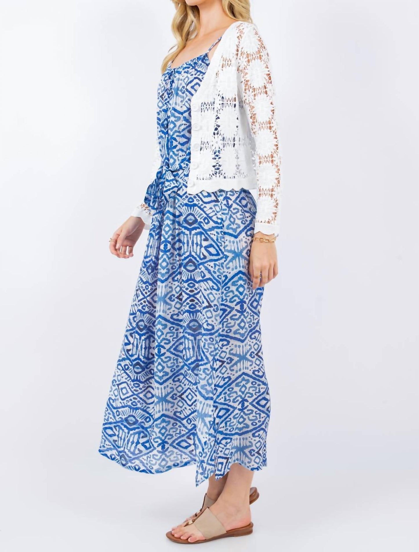 Paparazzi - Crochet Floral Pattern Crop Cardigan