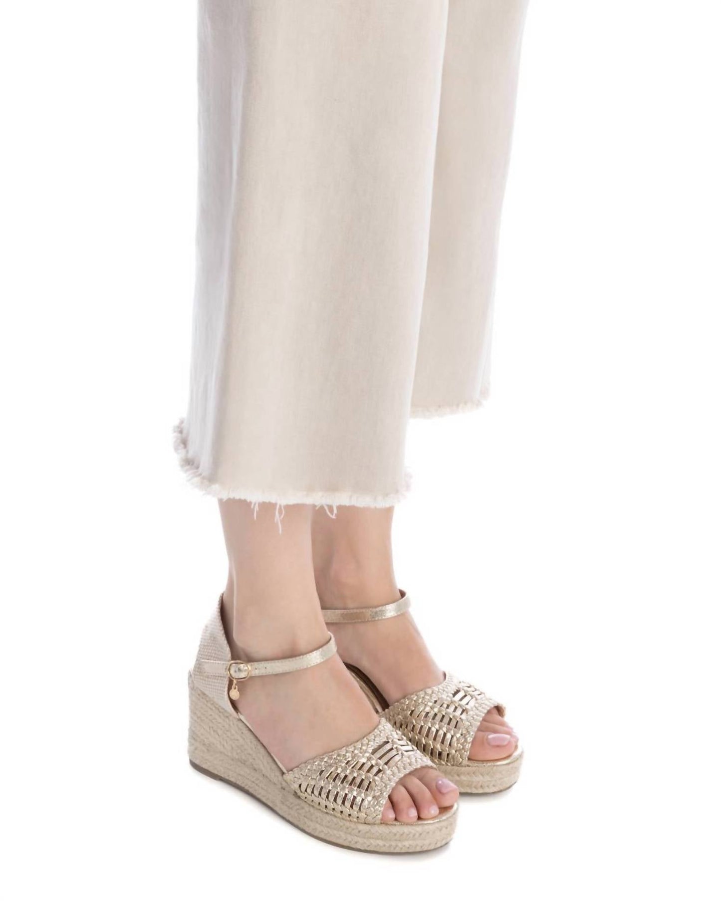 Xti - Women's Metallic Ankle Strap Wedge Sandals