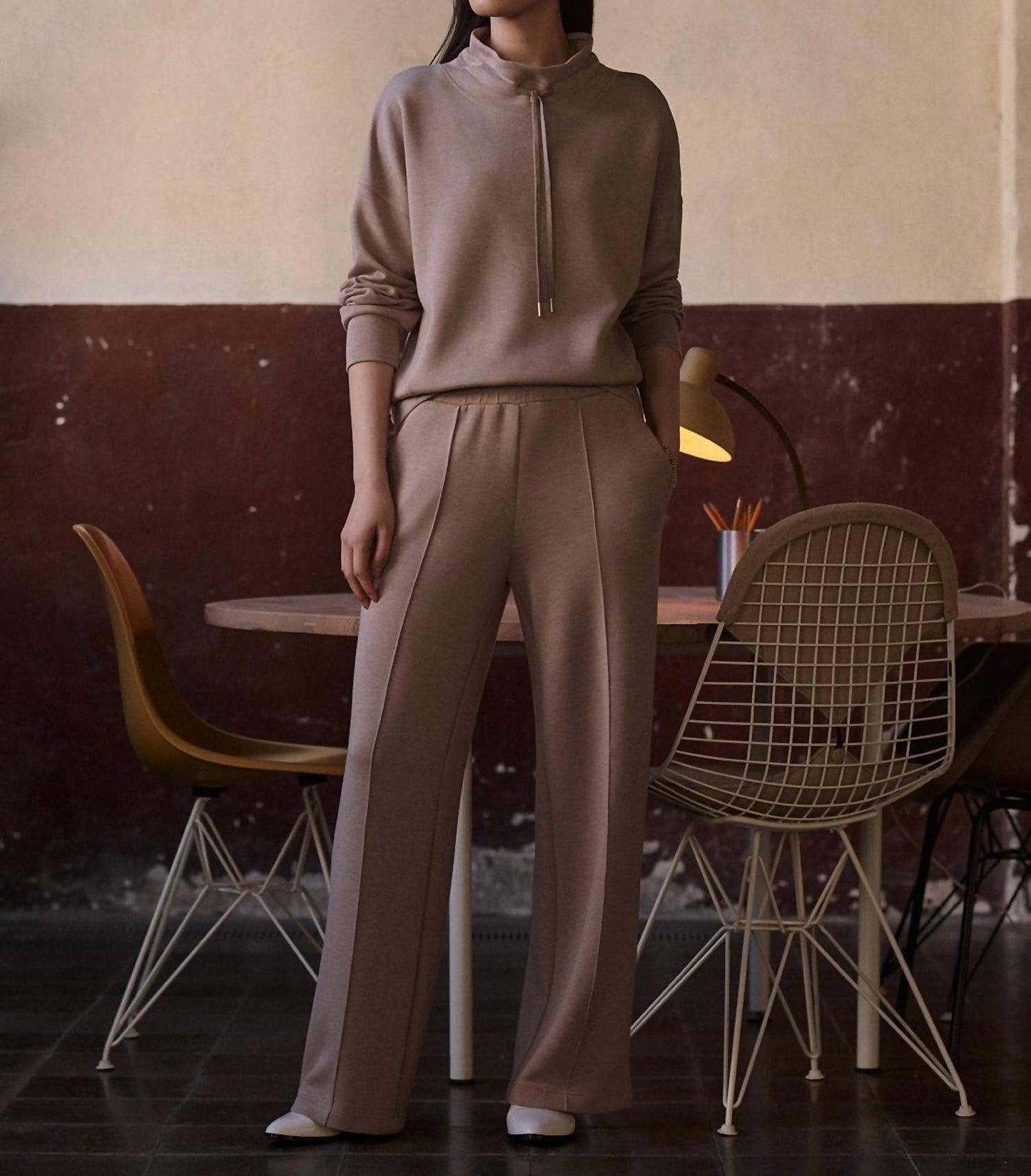 Varley - Oakdale Mock Neck Sweatshirt