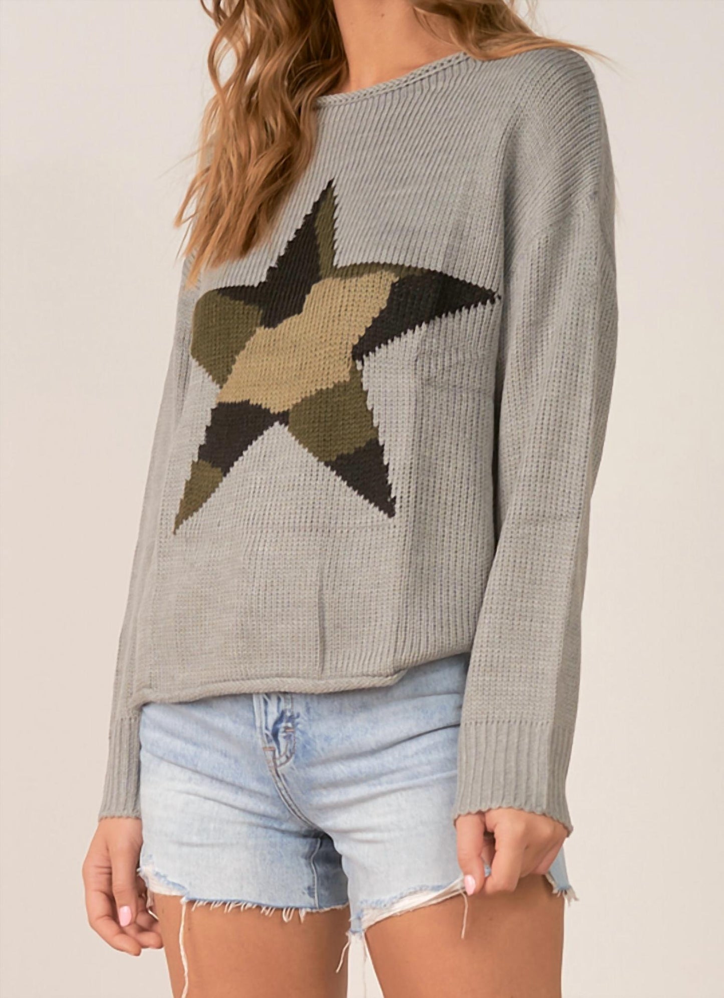 Elan - Camo Star Pull Over Sweater