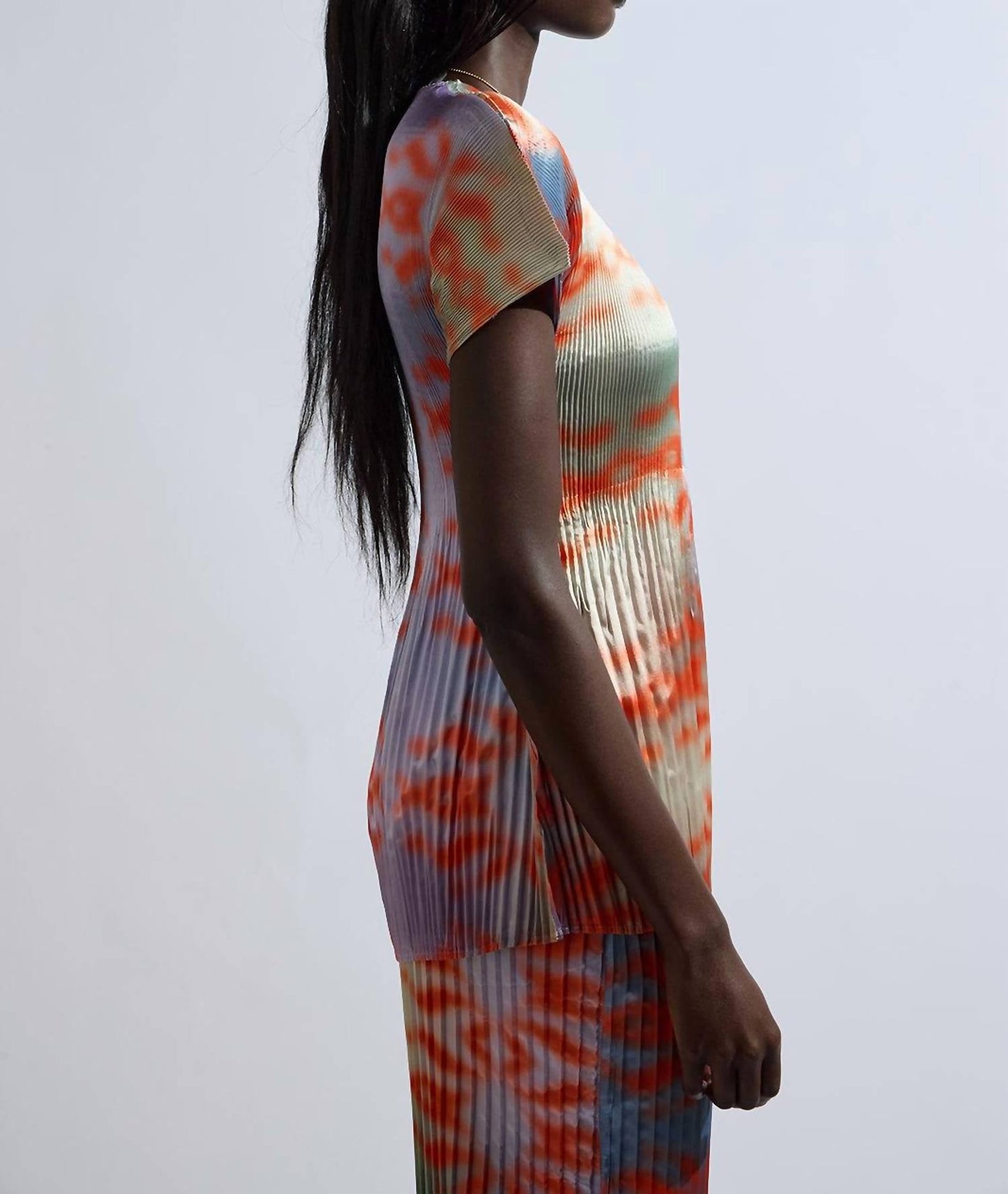 Nin Studio - Medusa V Neck Top