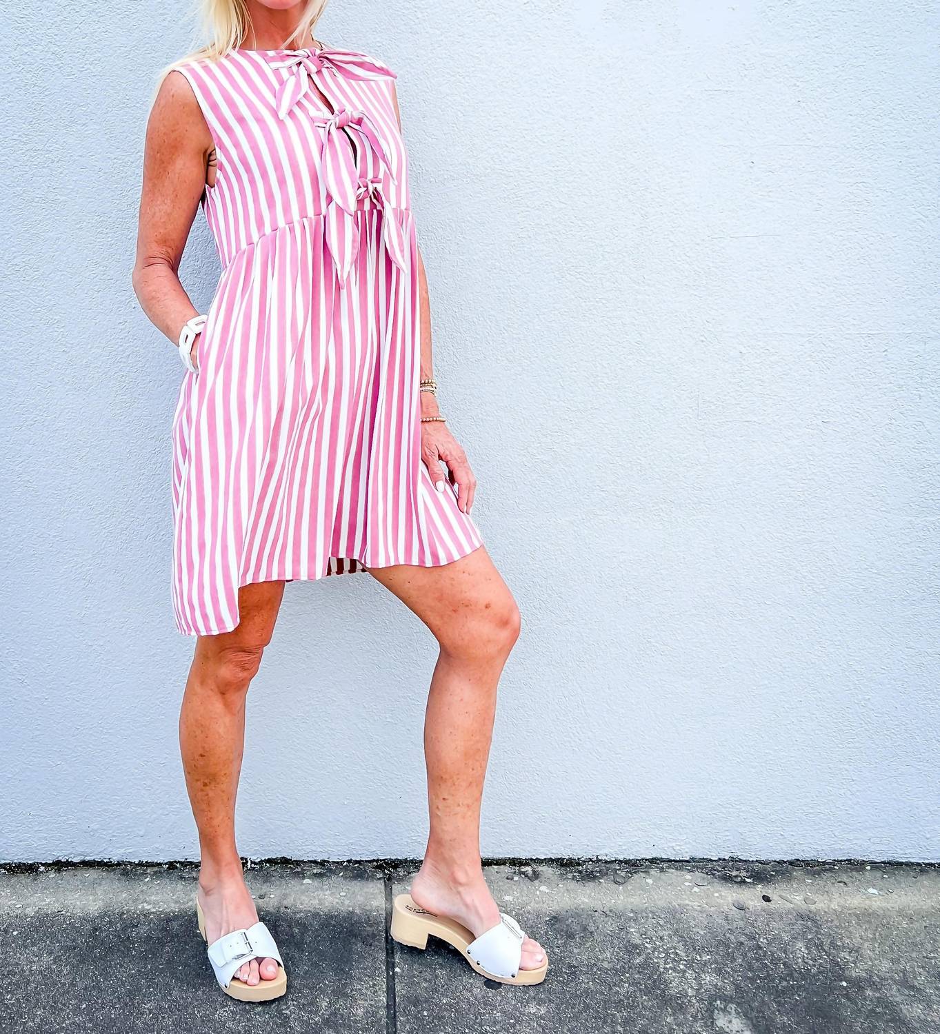 Anniewear - Tied With A Bow Striped Babydoll Dress
