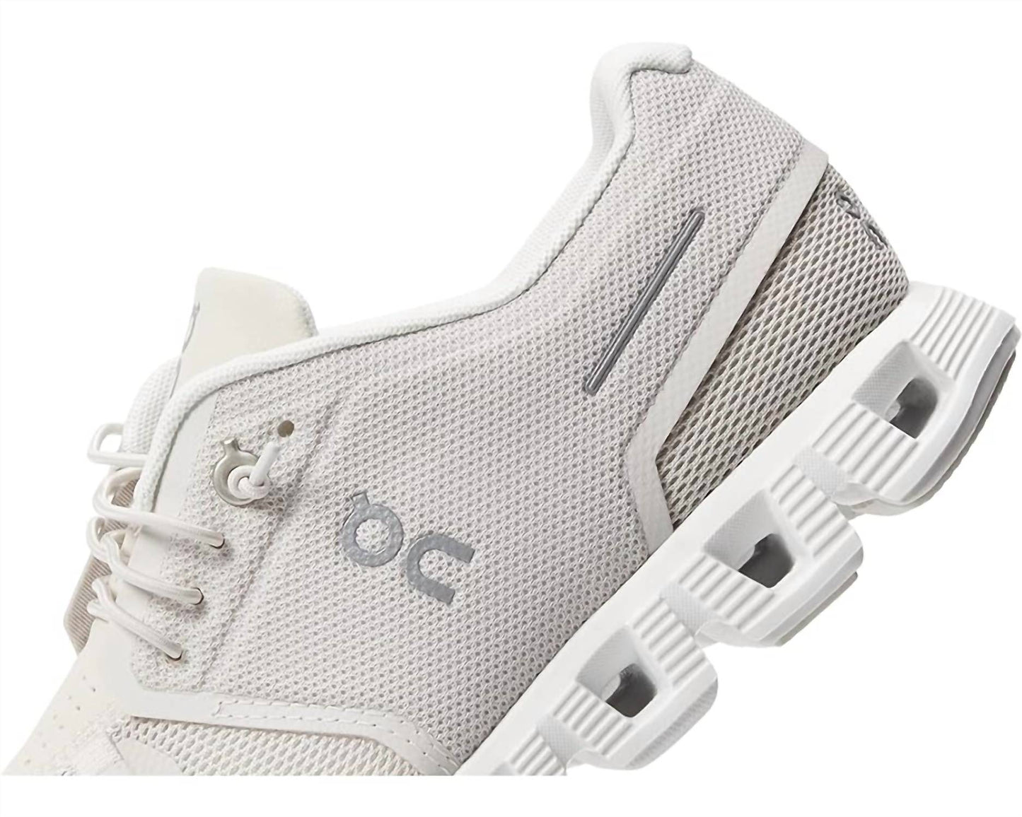 On Running - Women Cloud 5 Running Shoes