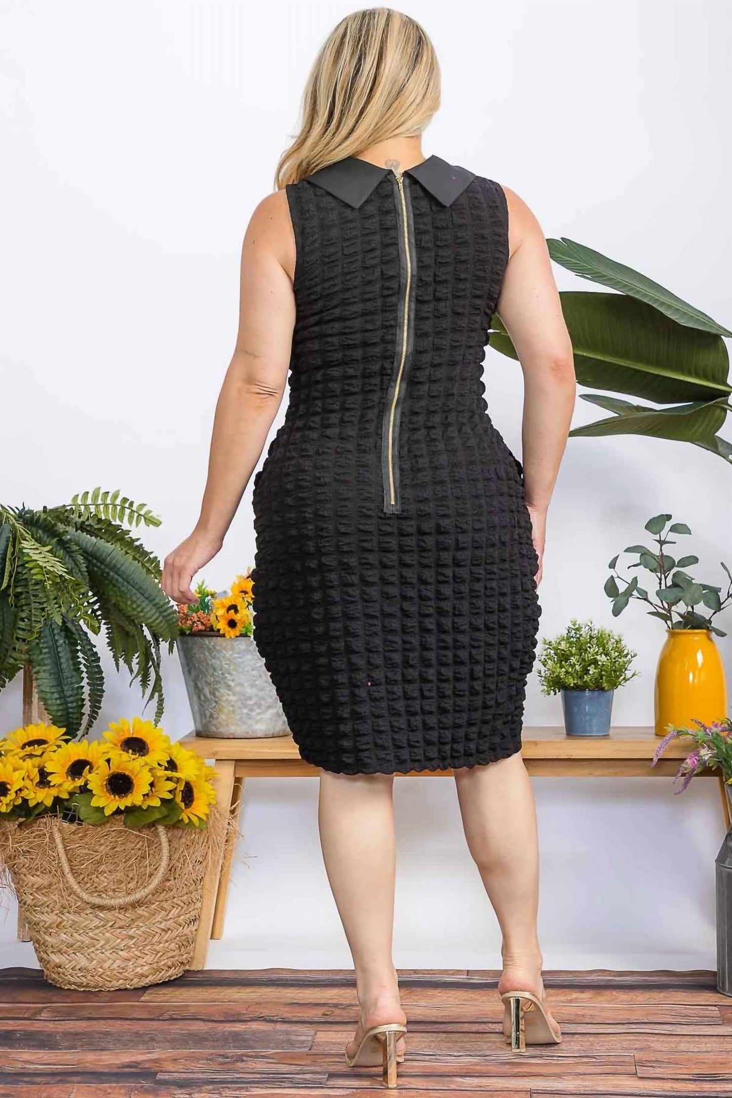 Karen T Design - Collared Popcorn Bodycon Dress