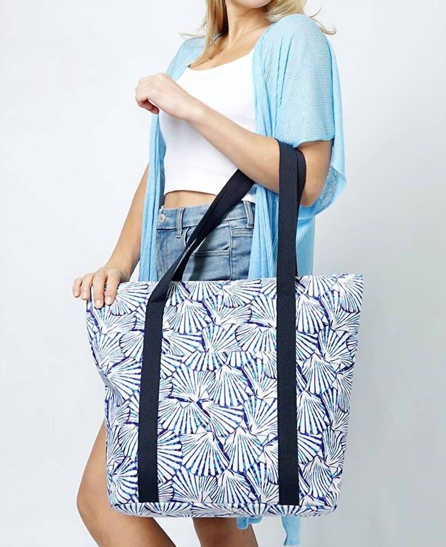 Hana - Women's Shell Pattern Tropical Print Vacation Travel Tote Bag