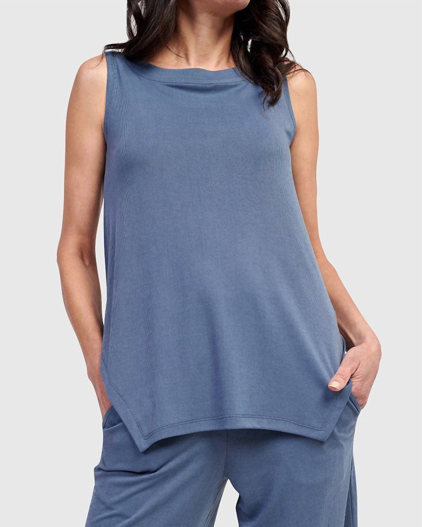 Alembika - Essential Cutaway Tank Top