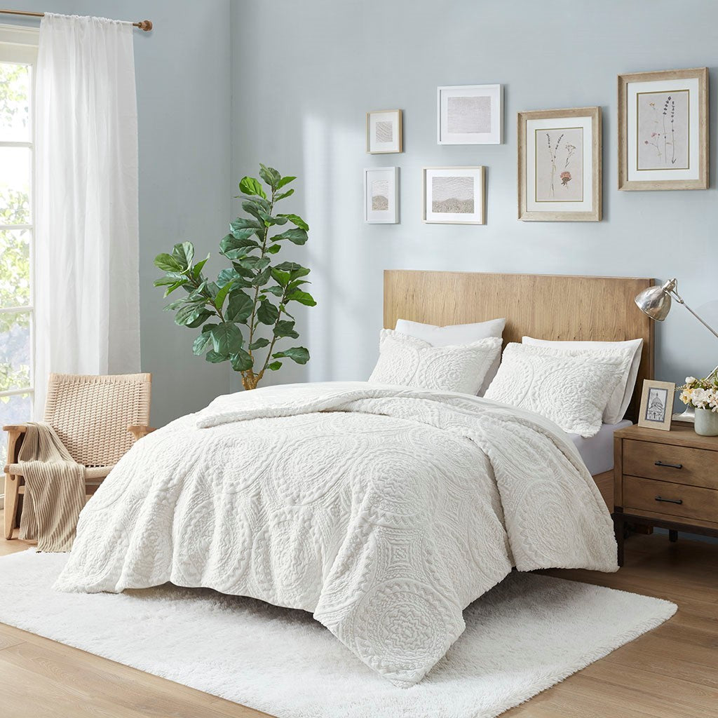 King/Cal King Embroidered Medallion Faux Fur Comforter Mini Set