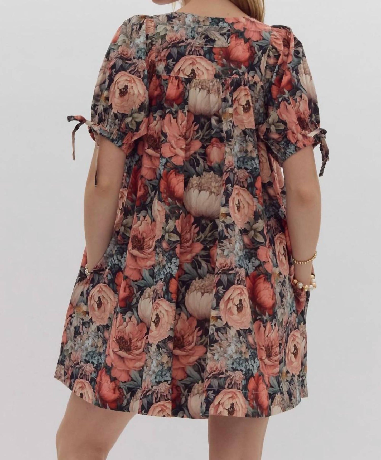 Entro - Lindsey Floral Tie Sleeve Dress