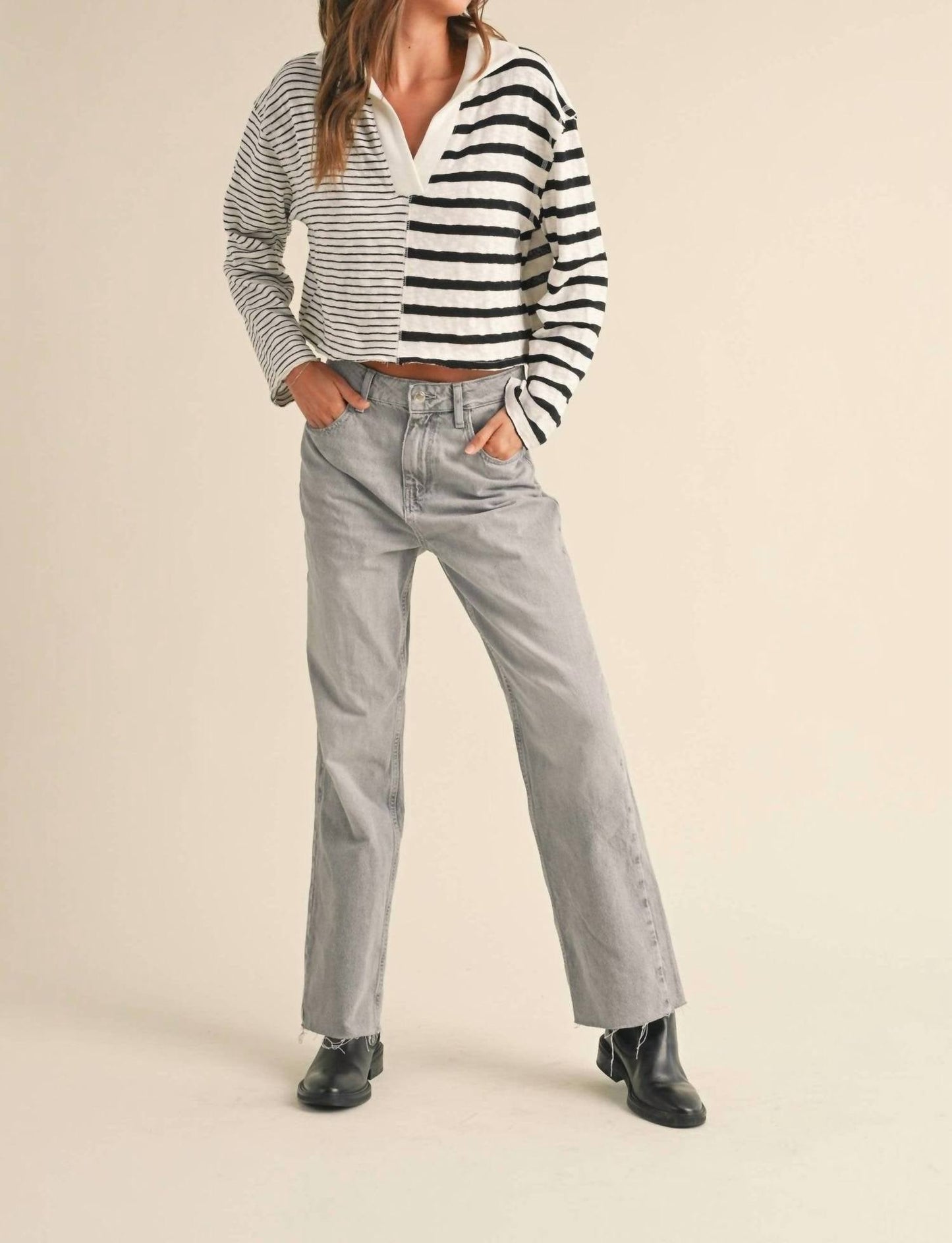 Miou Muse - V-Neck Contrast Striped Top