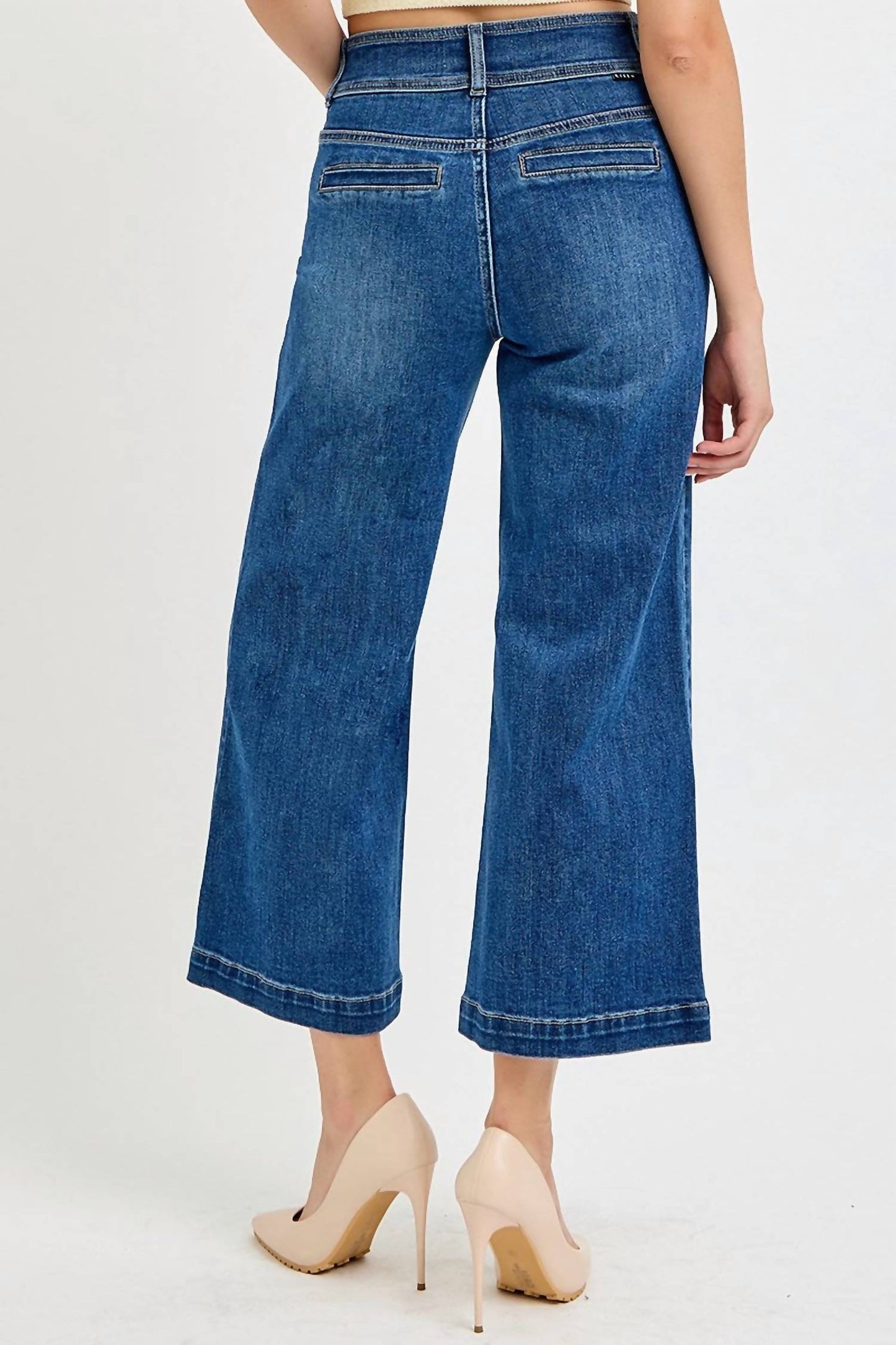 Risen - High Rise Crop Wide Waist Chain Detail Jeans