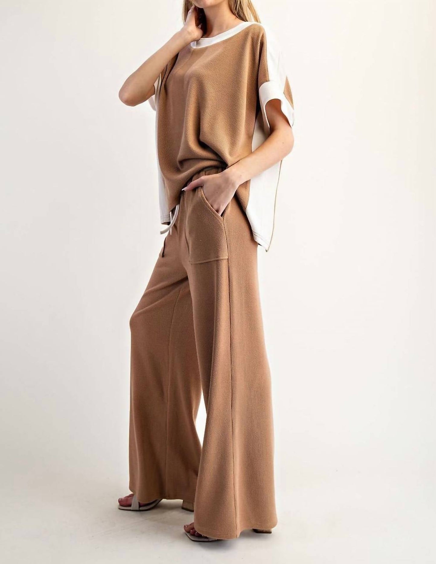 Ee:Some - Contrast Waist Straight Leg Pants