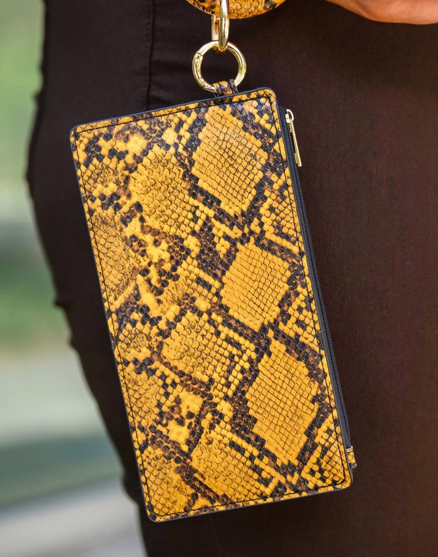 123 Amore - Women's Clear Break Snakeskin Clutch