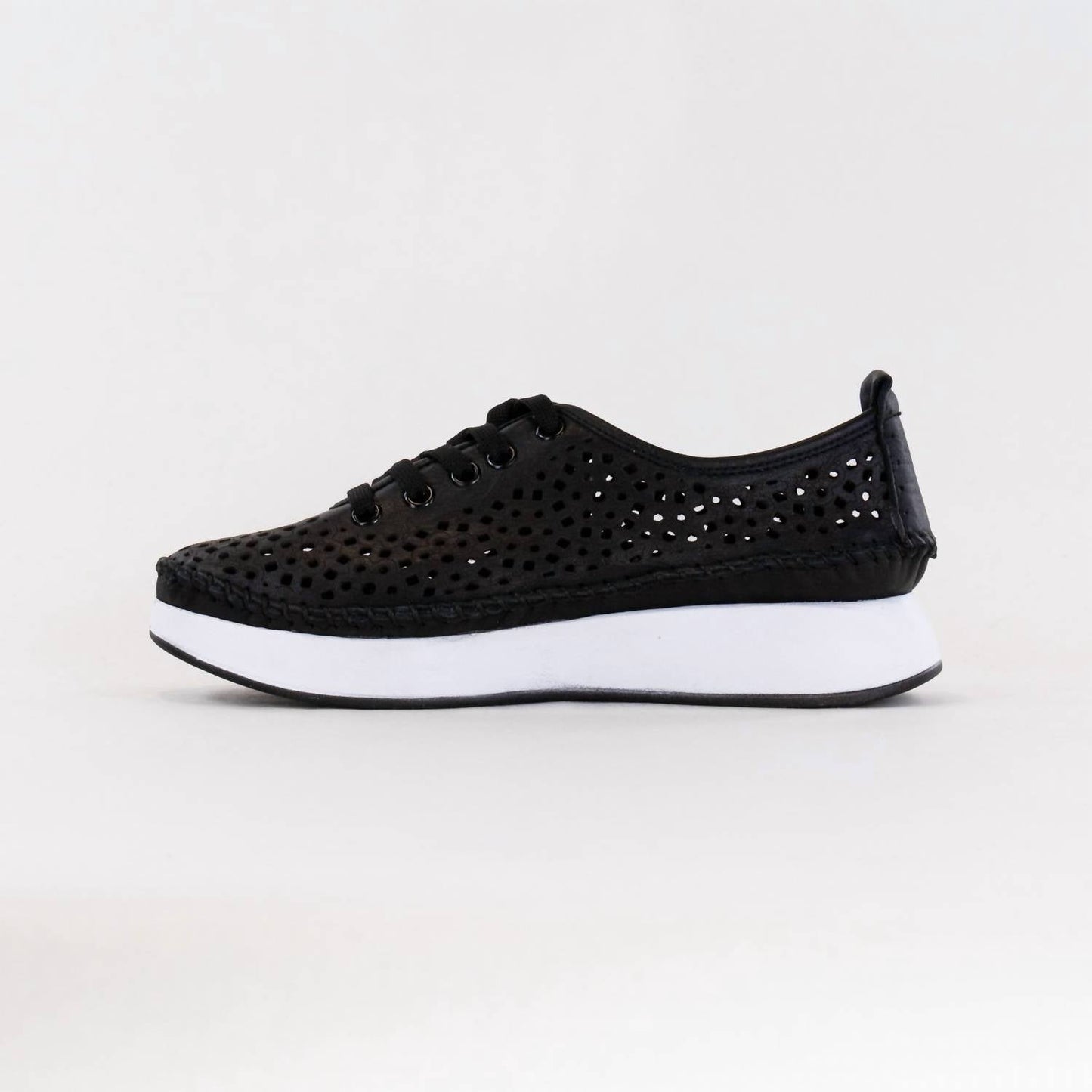 Spring Step Shoes - Women's Youlanda Sneaker
