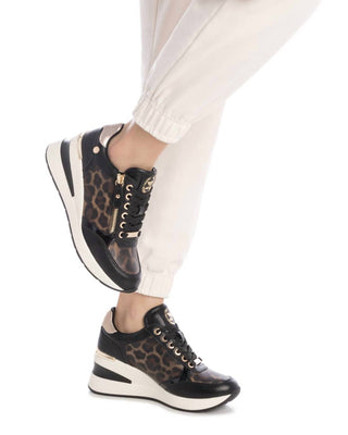 Xti - Women's 144378 Round Toe Sneakers