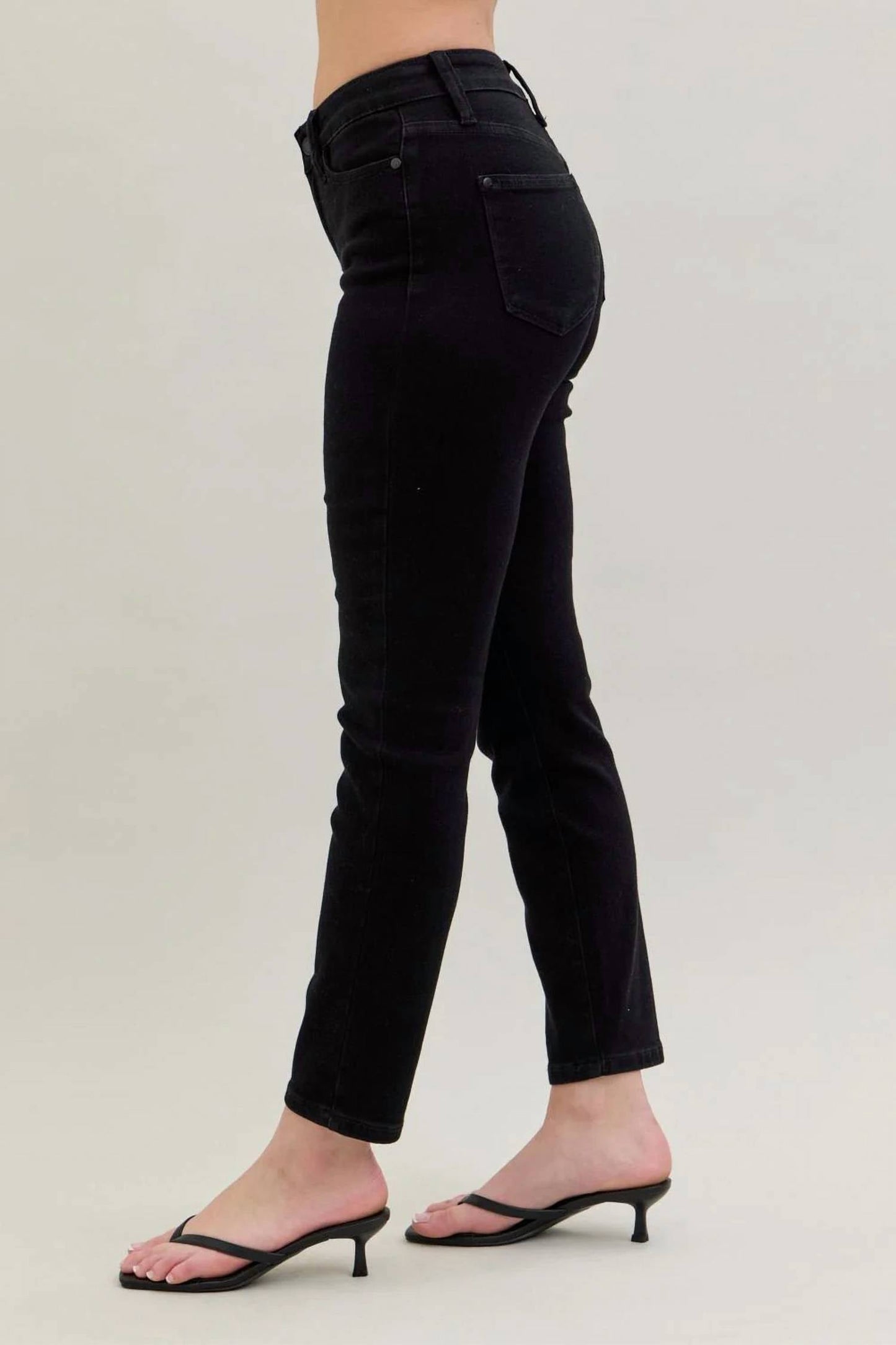 Judy Blue - Mid-rise Slim Fit Jeans