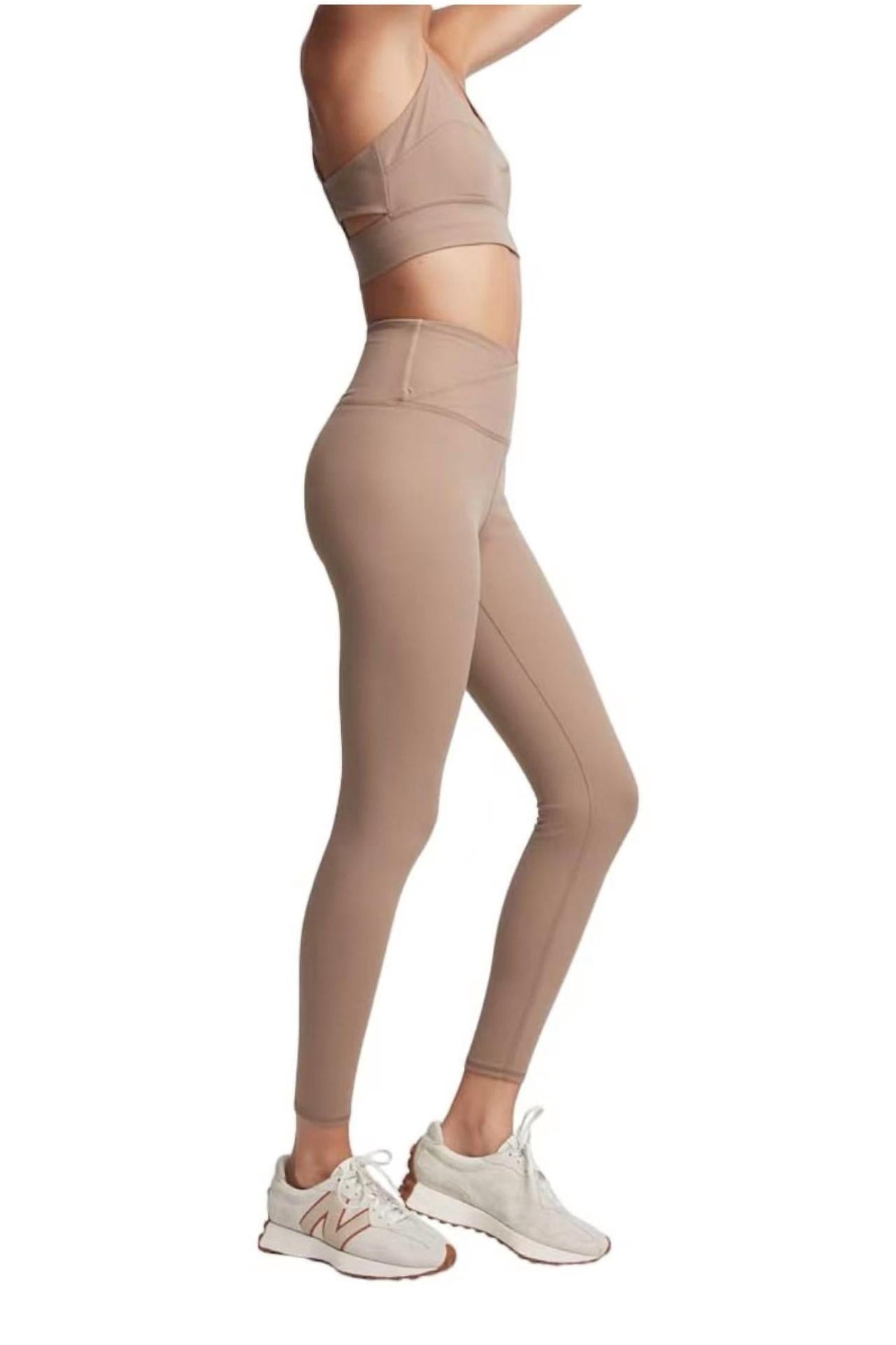 Bandier - Sincerely Jules The Rue Crossover