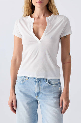 Amo - Delightful Tee