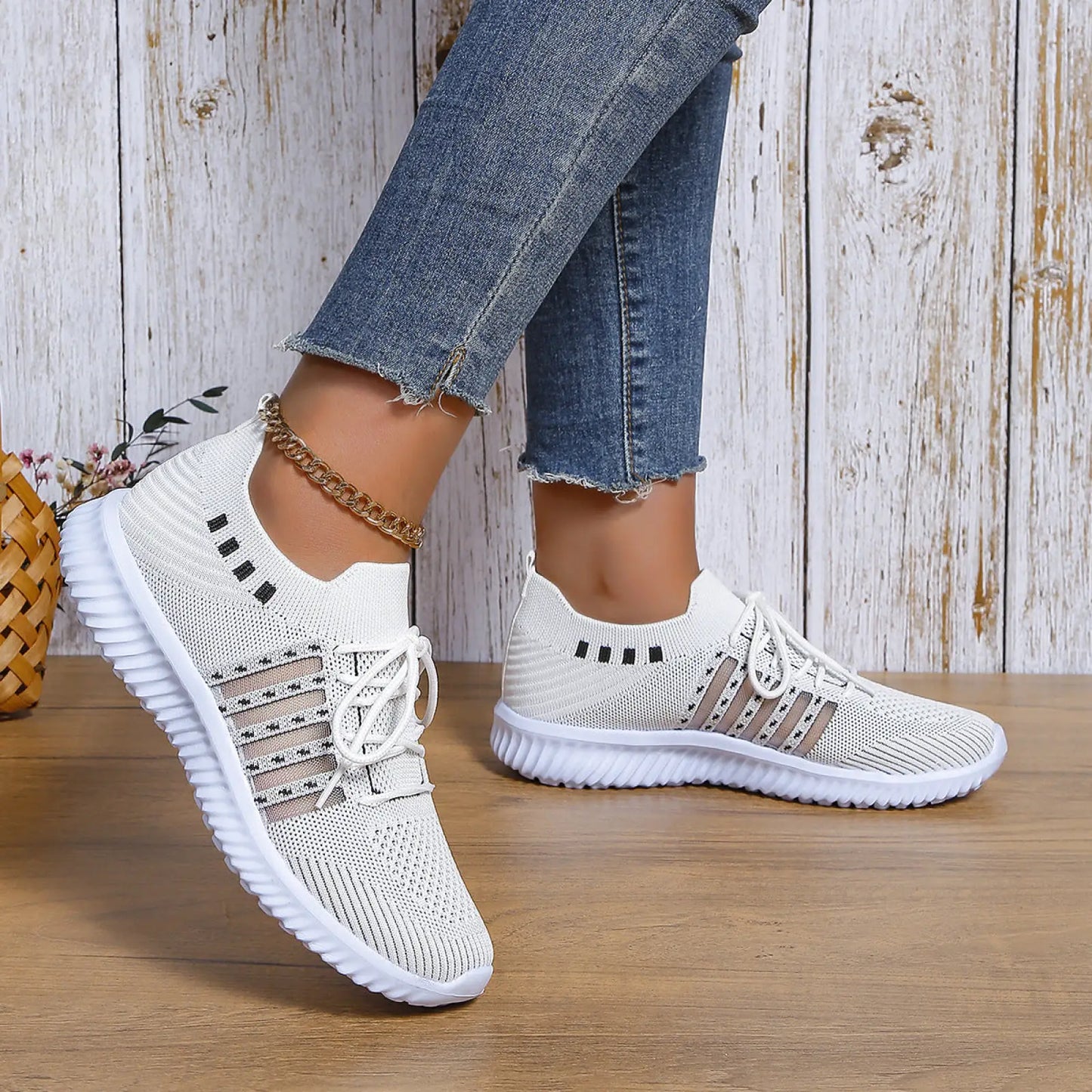 Breathable Mesh Lace-up Running Sneakers
