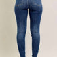 Judy Blue - Mid Rise Handsand Classic Skinny Jean